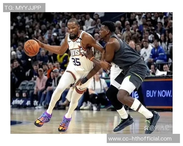 爱德华兹首节表现抢眼9投4中三分球命中率待提升