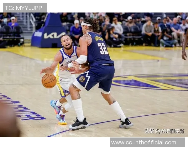 库里赛前得知巴特勒缺阵迅速调整战术直接启用理查德应对挑战